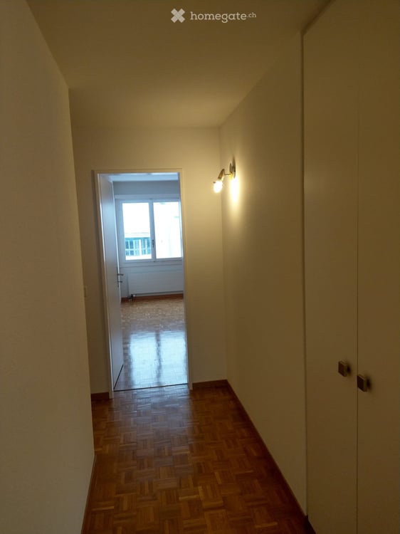 In Familienquartier 4 1/2 Zimmer Wohnung 6