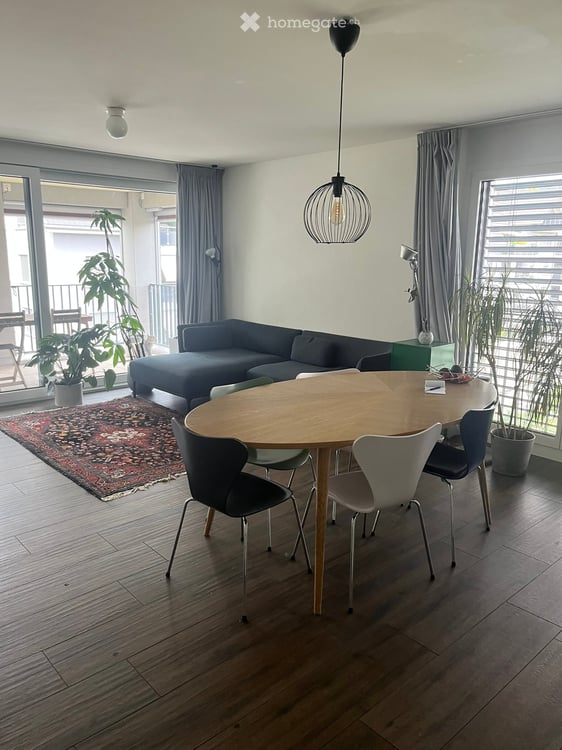 Moderne 3.5-Zimmer-Wohnung mit Balkon in Fahrweid 3