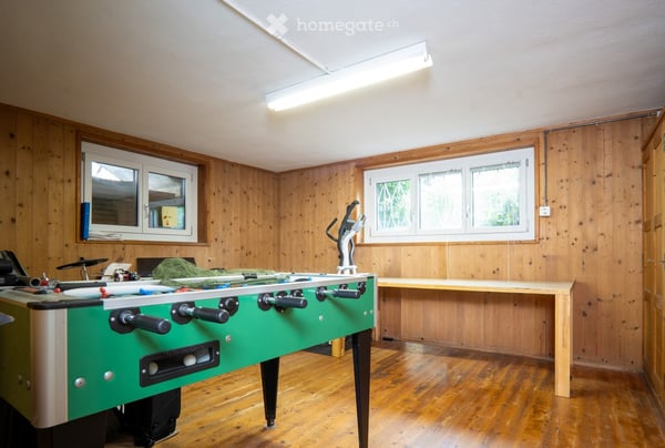 9.5 Zimmer Einfamilienhaus an ruhiger Lage 11