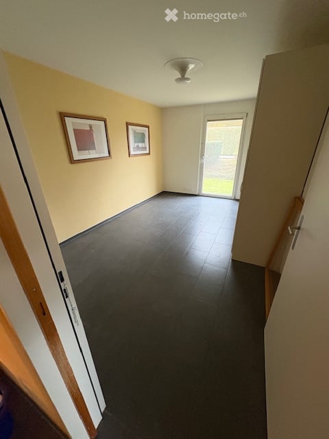 Helle Parterre Wohnung in Dielsdorf 9