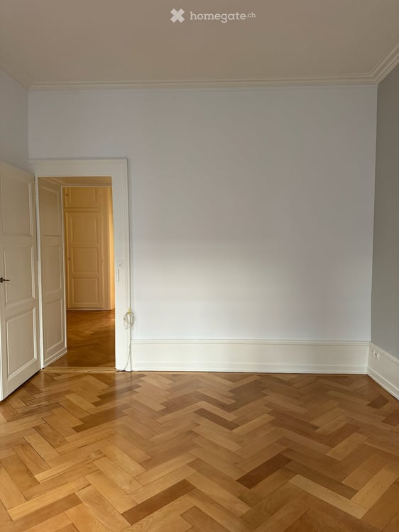 Beautiful period apartment in the heart of Old Town 12