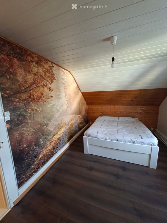 Charmant appartement mansardé de 4 pièces à louer à Le Noirmont 6
