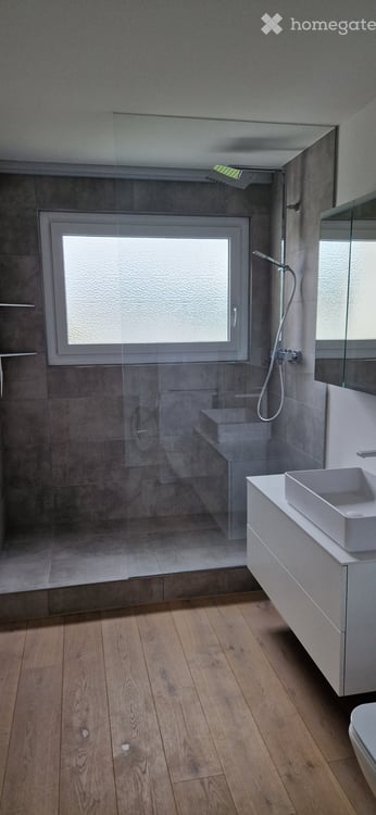 Helle 4-Zimmer-Wohnung mit Balkon und Ausblick in Adlikon bei Regensdorf 3