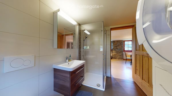 Charmant appartement de 3.5 pièces avec vue sur les montagnes à Unterbäch 3