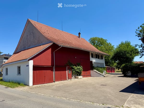 Historisches, grosszügiges, charmantes Bauernhaus mit 7.5 Zimmern in Schwerzenbach