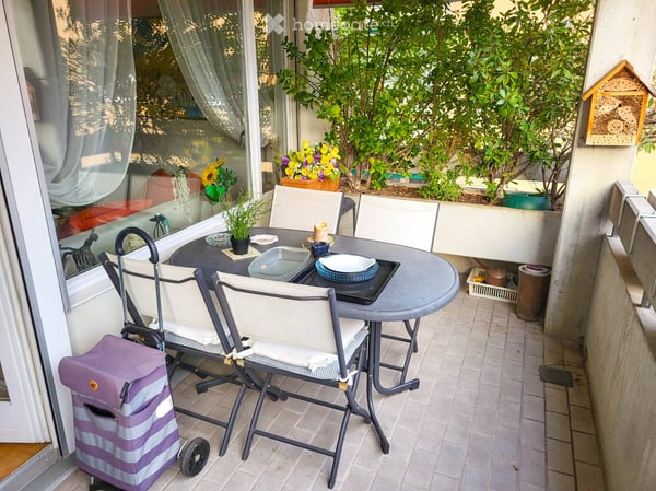 Schöne 2.5-Zimmer-Wohnung mit Balkon am Fuss des Uetlibergs in Albisrieden 12