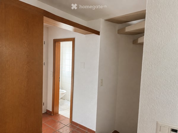 5.5-Zimmer-Einfamilienhaus mit Garten, Balkon, Garage und Aussenparkplätze 8