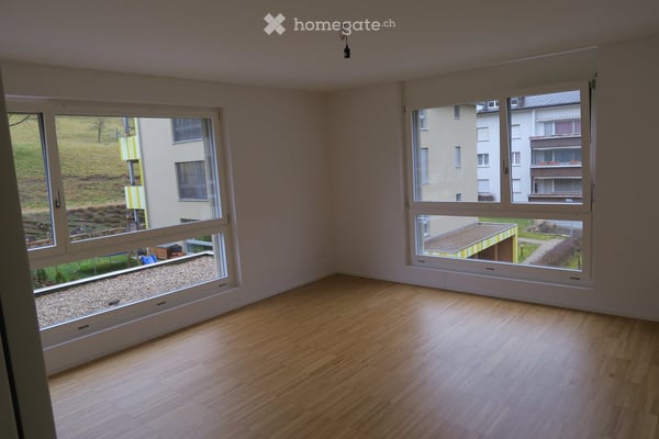 Helle 5.5-Zimmer-Wohnung mit Balkon und Garage in Zeihen 3