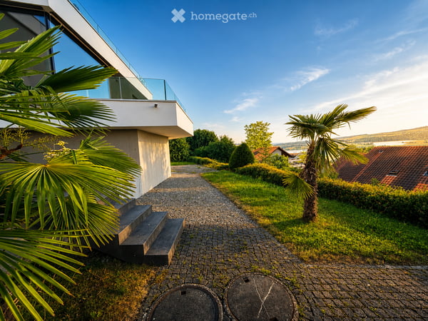 Grosszügige 5.5-Zimmer-Terrassenwohnung mit Seesicht in Beinwil am See 2