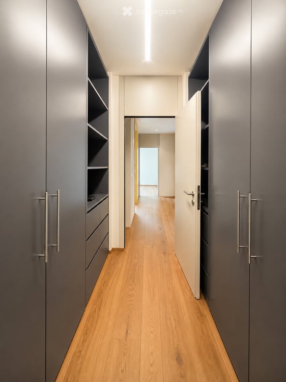 Grosszügige 5.5-Zimmer-Terrassenwohnung mit Seesicht in Beinwil am See 13