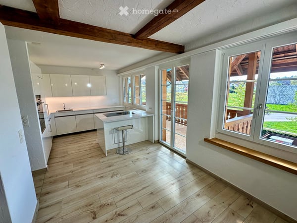 Helle & moderne 4,5-Zimmer-Maisonette-Wohnung mit Charme 8