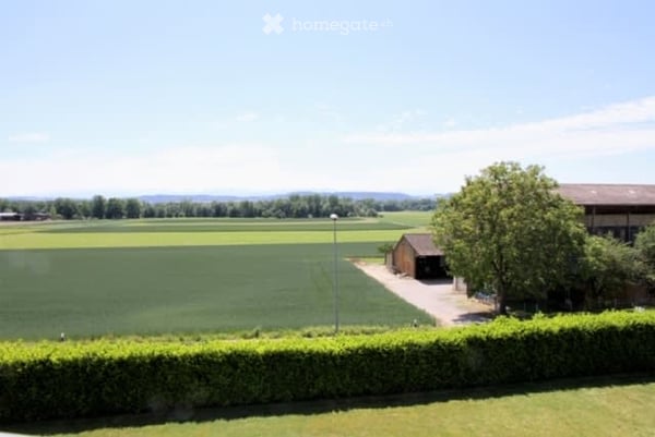 Lumineux et à la campagne avec balcon 7