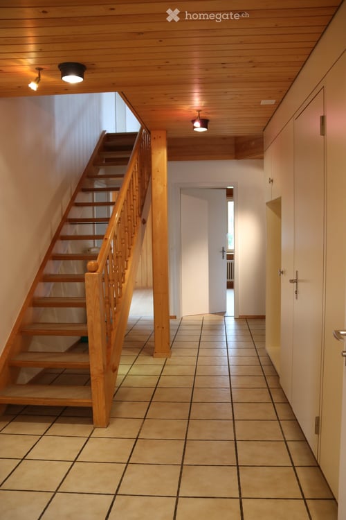 Charmante 5.5-Zimmer-Maisonette-Wohnung in Huttwil 3