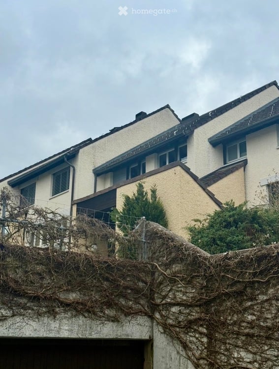 Charmante 3.5-Zimmer-Maisonettewohnung mit zwei Sitzplätzen und Terrasse in Ebmatingen 6