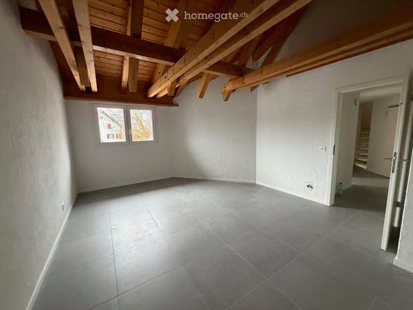 Charmante 5.5-Zimmer-Maisonette-Wohnung in Hombrechtikon 9