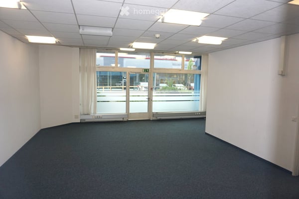 Gewerbe/Büroflächen mit Schaufenster zu erschwinglichen preisen 2