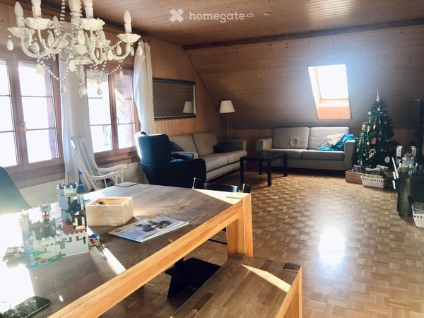 Charmante 5.5-Zimmer-Dachwohnung in ruhiger Lage von Rüedisbach 2