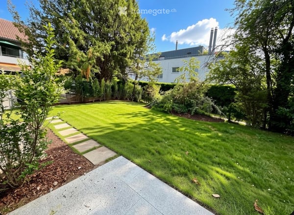 Gartenwohnung mit Seeblick-Terrasse in Küsnacht 3