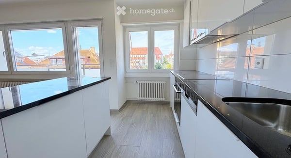 2.5-Room Apartment with Balcony and City Views in St. Gallen 6