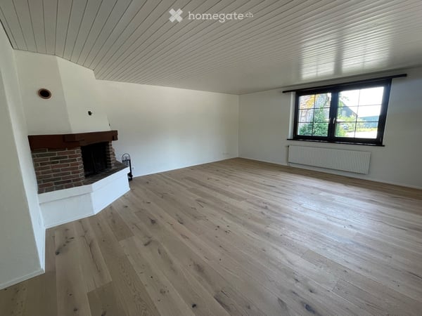 Moderne, helle 3.5-Zimmer-Maisonettewohnung mit Warmluft-Cheminée 4