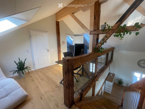 Exklusiver 3.5-Zimmer-Eckhausteil über drei Etagen mit Galerie, Garten und Terrasse, inkl. Garage 5