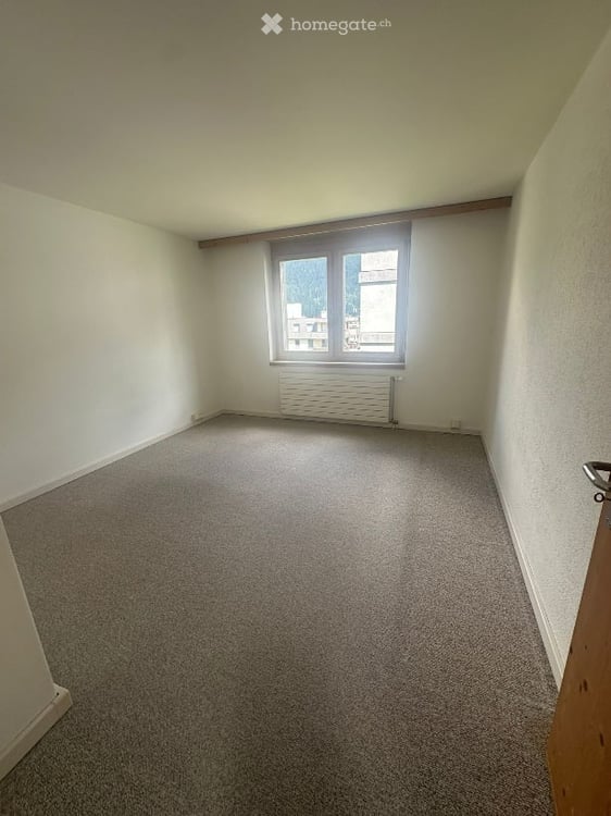 Helle 4.5-Zimmer-Wohnung an der Promenade in Davos Dorf Verkauf im zweistufigen Bieterverfahren 4