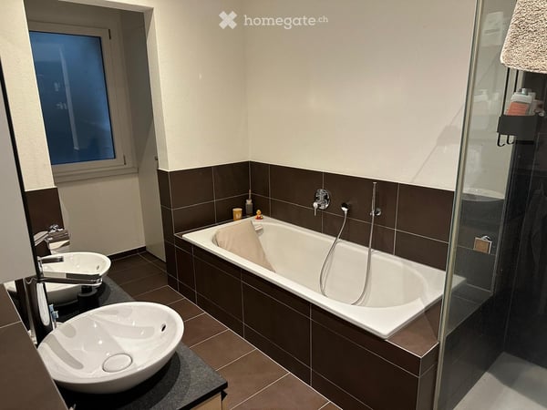 Helle 3.5-Zimmer-Wohnung mit Aussicht a…