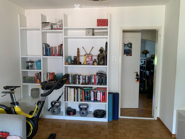 Helle 3.5-Zimmer-Wohnung mit Balkon im ruhigen Zürich Triemli 7