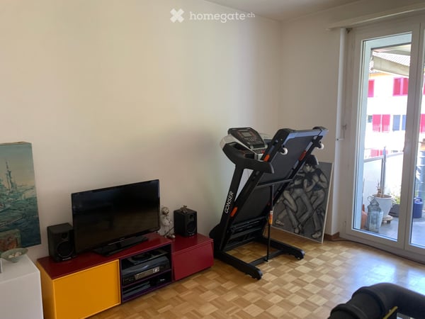 Helle 3.5-Zimmer-Wohnung mit Balkon im ruhigen Zürich Triemli 6