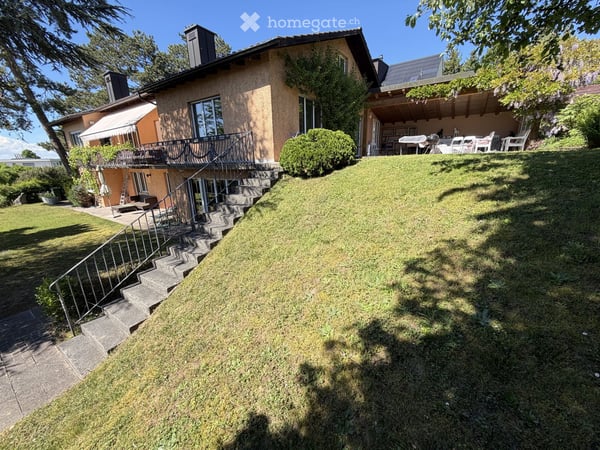 Einfamilienhaus mit Seesicht, Einliegerwohnung und grossem Garten 22