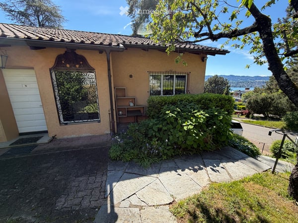 Einfamilienhaus mit Seesicht, Einliegerwohnung und grossem Garten 25