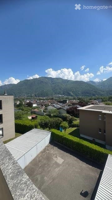 Luminoso appartamento di 4.5 locali a Monte Carasso 1