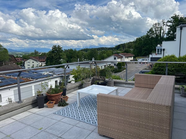 schönes Terrassenhaus in Maur mit traumhafter Aussicht auf Greifensee und Alpen, befristet (2 Jahre) 11