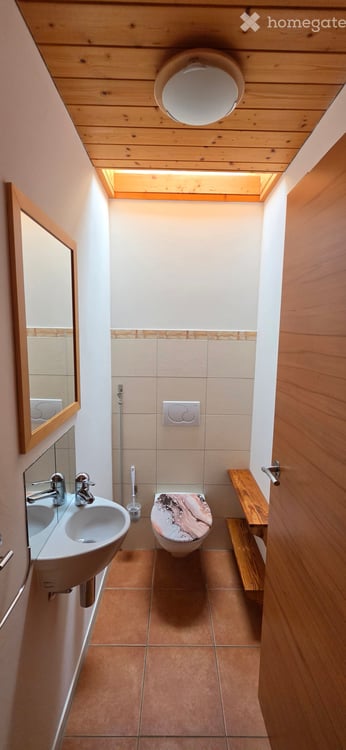 Charmante 4-Zimmer-Dachgeschosswohnung an der Zugerbergstrasse 4