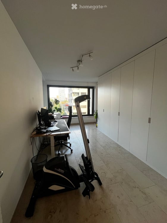 Moderne 5.5-Zimmer-Wohnung mit Balkon und Aussicht in Zürich-Altstetten 5