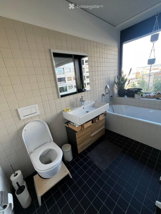 Moderne 5.5-Zimmer-Wohnung mit Balkon und Aussicht in Zürich-Altstetten 7