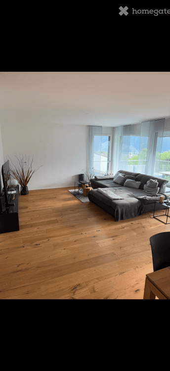 Helle 4.5-Zimmer-Wohnung mit Bergblick und Balkon in Zizers 2