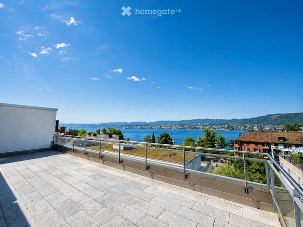 Exklusive 4.5-Zimmer-Attikawohnung mit Seesicht pur – 3 Terrassen und 131.4 m² Wohlfühlräume ❤️ 3