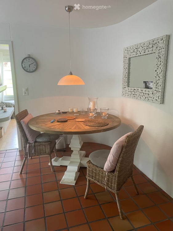 Charmante 3.5-Zimmer-Maisonette-Gartenwohnung mit grossem Privatgarten – Hunde willkommen 2
