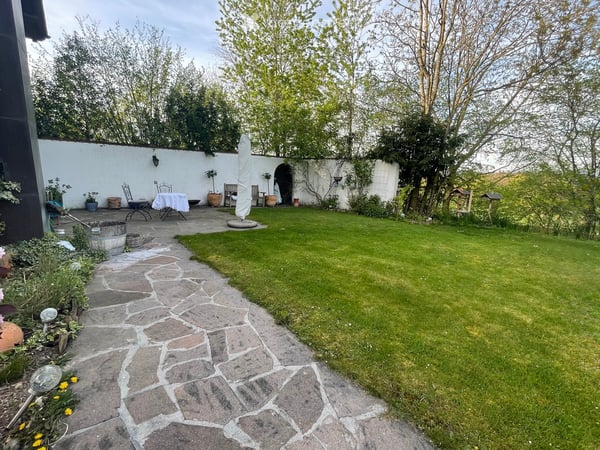 Charmante 3.5-Zimmer-Maisonette-Gartenwohnung mit grossem Privatgarten – Hunde willkommen 7
