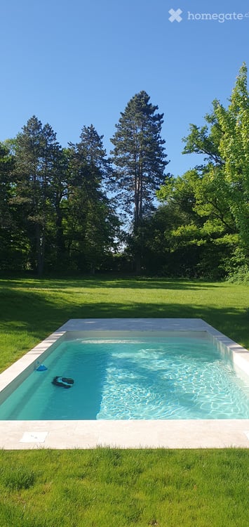 Spacious 7-Room Semi-Detached House with Pool in Prévessin-Moëns 3