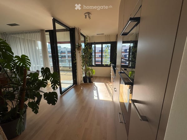 Bright 2.5-Room Apartment with Balcony in Glattpark – Minergie Certified