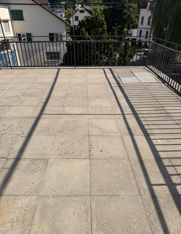 Helle 4.5-Zimmer-Dachwohnung in Rüti ZH – Sofort verfügbar! 10