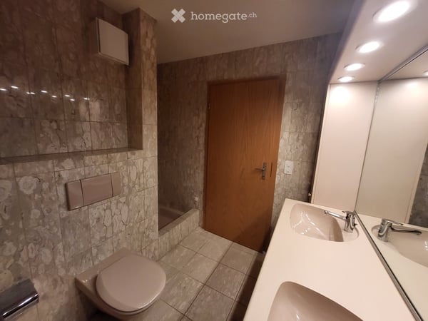 Appartement 3.5 pièces lumineux avec balcon à Biel/Bienne 10