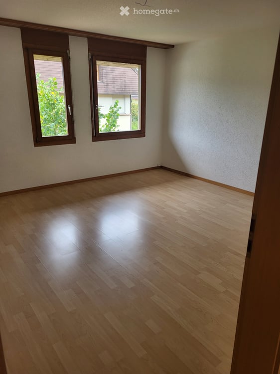 Appartement 3.5 pièces lumineux avec balcon à Biel/Bienne 3