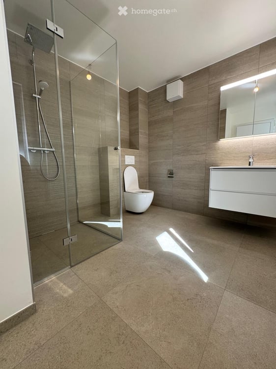 Appartement de 3.5 pièces rénové avec balcon à Vallorbe 8