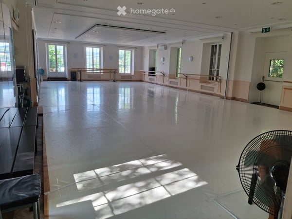 Grosser 148m2 Ballettsaal und Pilatesstudio mit Terrasse zu vermieten 1