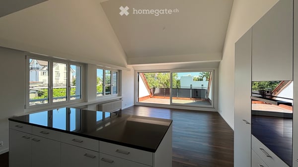 Neu ausgebaute 4.5-Zimmer-Wohnung mit Terrasse & Weitsicht in Kilchberg 1
