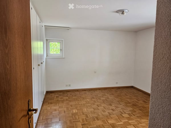 Charmantes 6-Zimmer-Zweifamilienhaus in Zwingen – ruhige Lage mit schöner Aussicht 17
