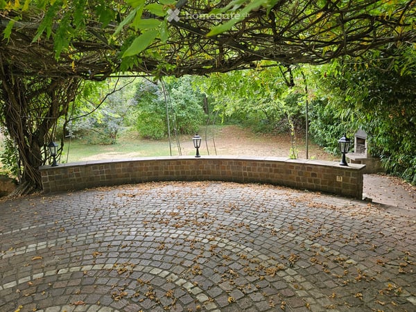 Charmantes 6-Zimmer-Zweifamilienhaus in Zwingen – ruhige Lage mit schöner Aussicht 34
